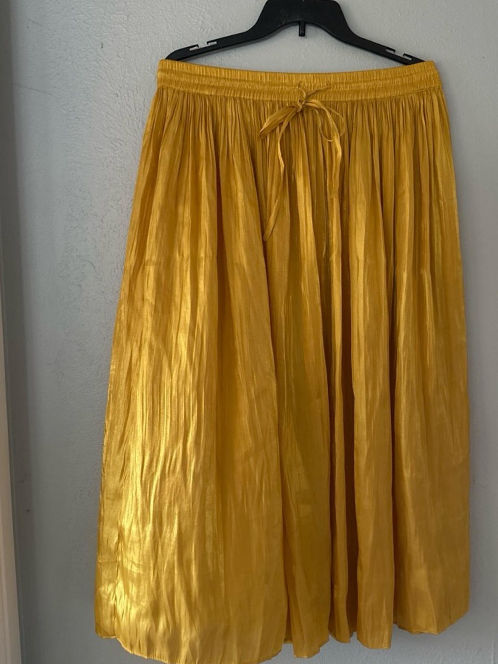 H&M Mustard Yellow Pleated Midi Skirt